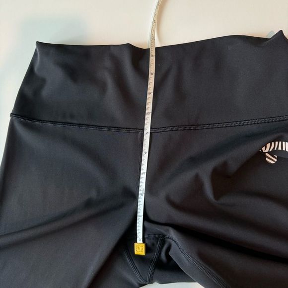 Lululemon X Peloton Wunder Under High Rose Crop Legging Black size 10 - Picture 10 of 12